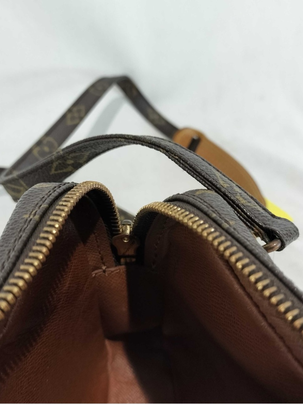 Louis Vuitton Monogram Pochette Marley Bandoulière (Vintage) - Picture 12 of 13